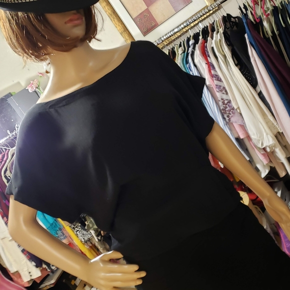 🛍Maeve by Antropologie Short Sleeve Top - Picture 4 of 13